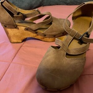 Cordani Women's Brown Wedge Sandals